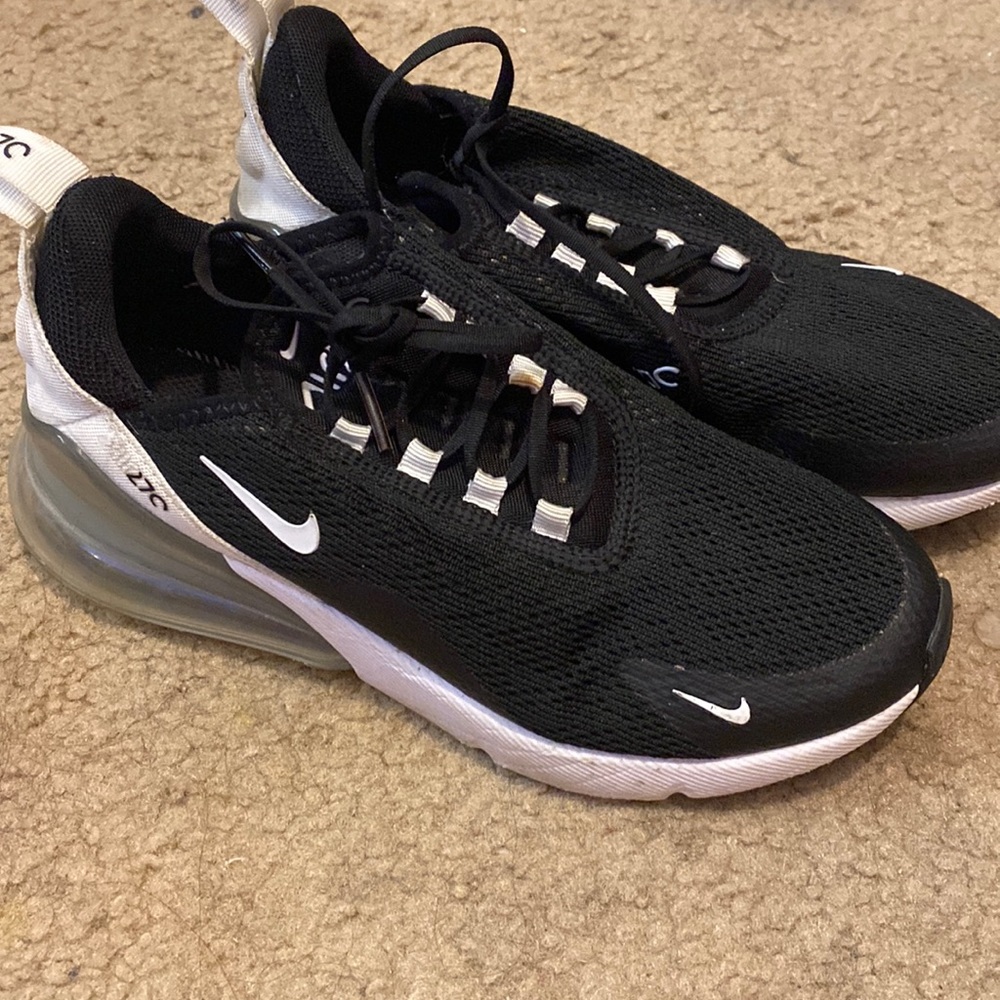 nike airmax 270s